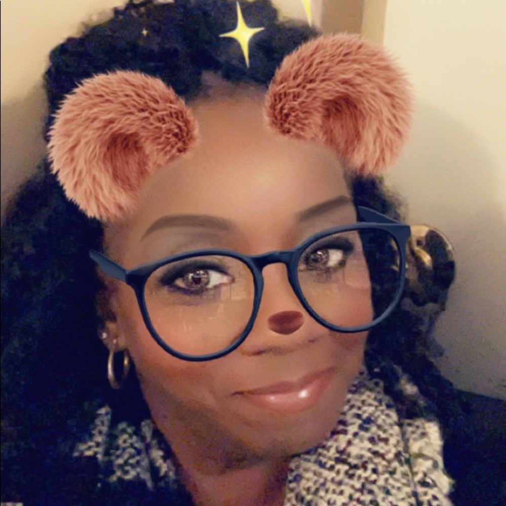 Meet your Posher, Teresa